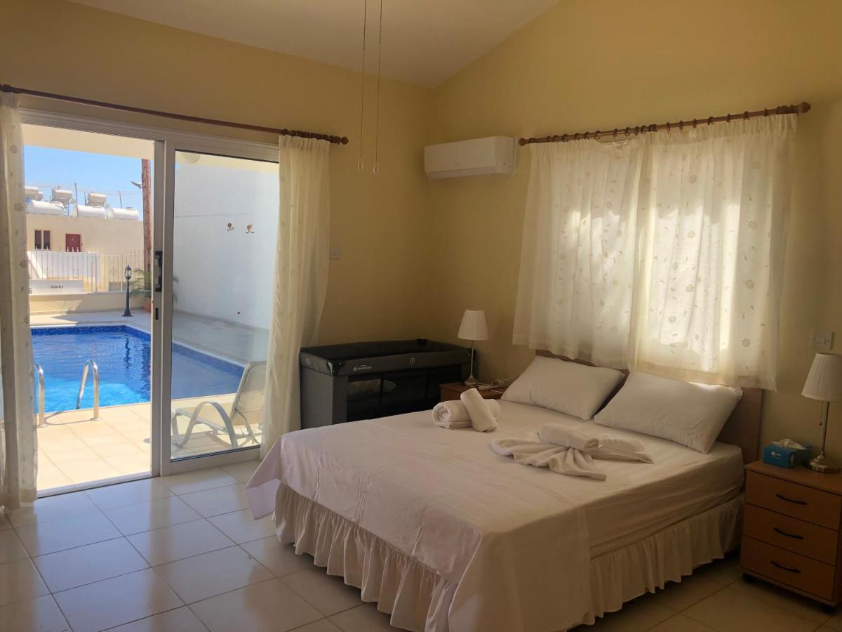 Peyia Palm Villa Paphos Extérieur photo
